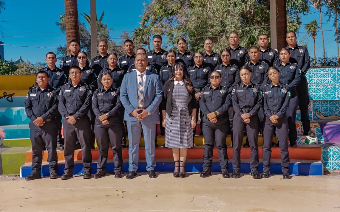 Dan La Bienvenida A Nuevos Polic As Municipales La Voz De La Frontera Noticias Locales